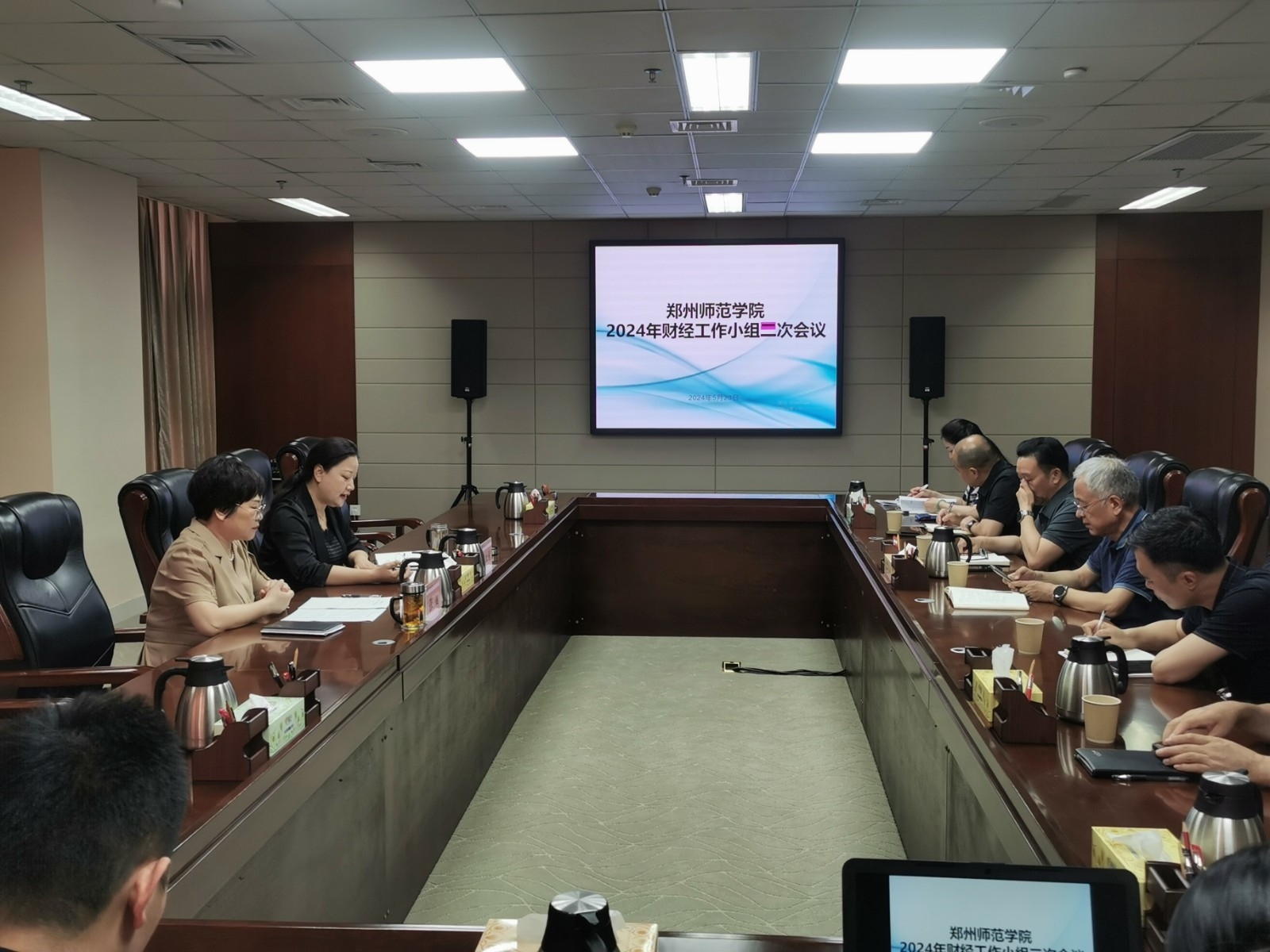 新闻照片2.jpg 新闻照片2.jpg